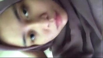 Jilbab horny