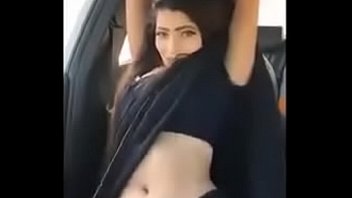 Pakistani girl sex in a car
