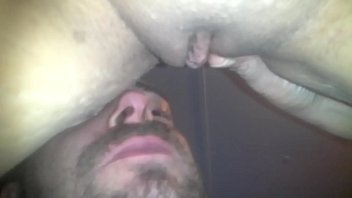 Eating amateur pussy