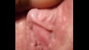 Mainkan klitoris