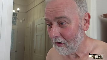 Old man cum inside young pussy