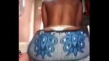 African girls twerking