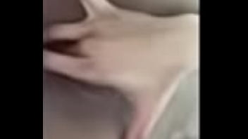 Pussy put fingers