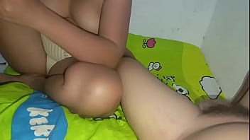 Video sex barat ibu crot di dalam